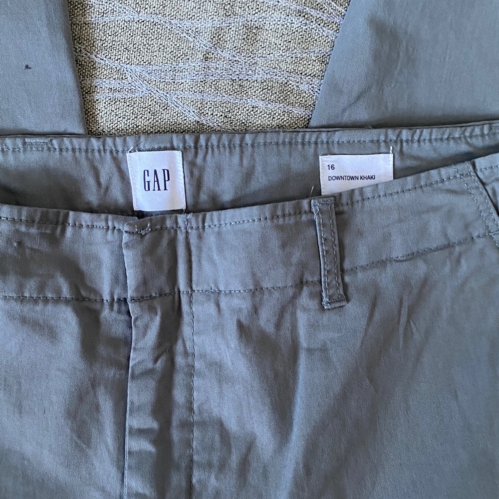 GAP Women’s KHAKI size16 - Picture 5 of 6